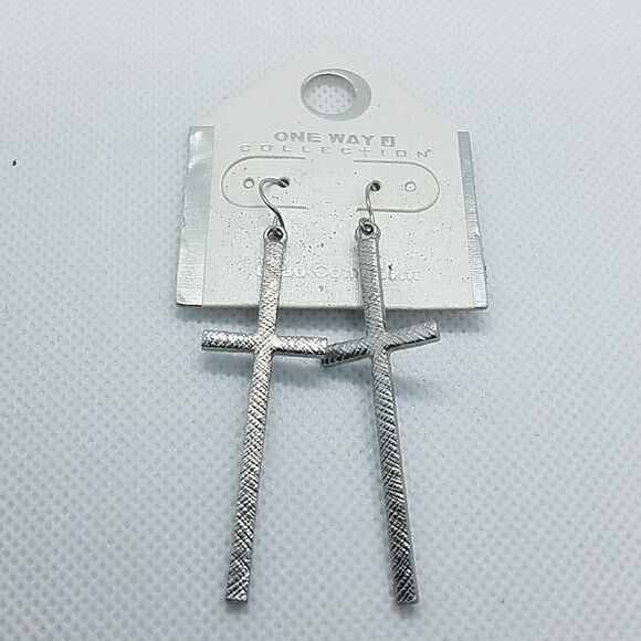 NWT One Way J Collection Dangling Cross Earrings - Picture 2 of 2